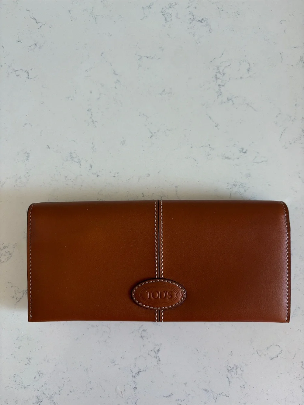TOD'S Tan Leather Wallet with Contrast Stitching